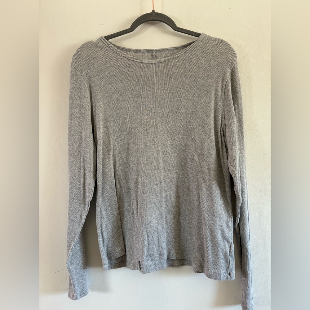 Ribbed Heather Gray Long Sleeve Top